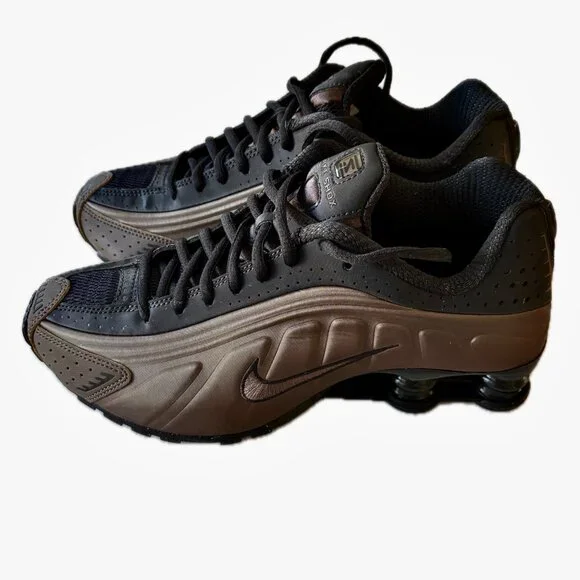 Nike Shox R4 Ironstone Off Noir AR3565-007 Women's Size 8 NEW - Picture 8 of 8